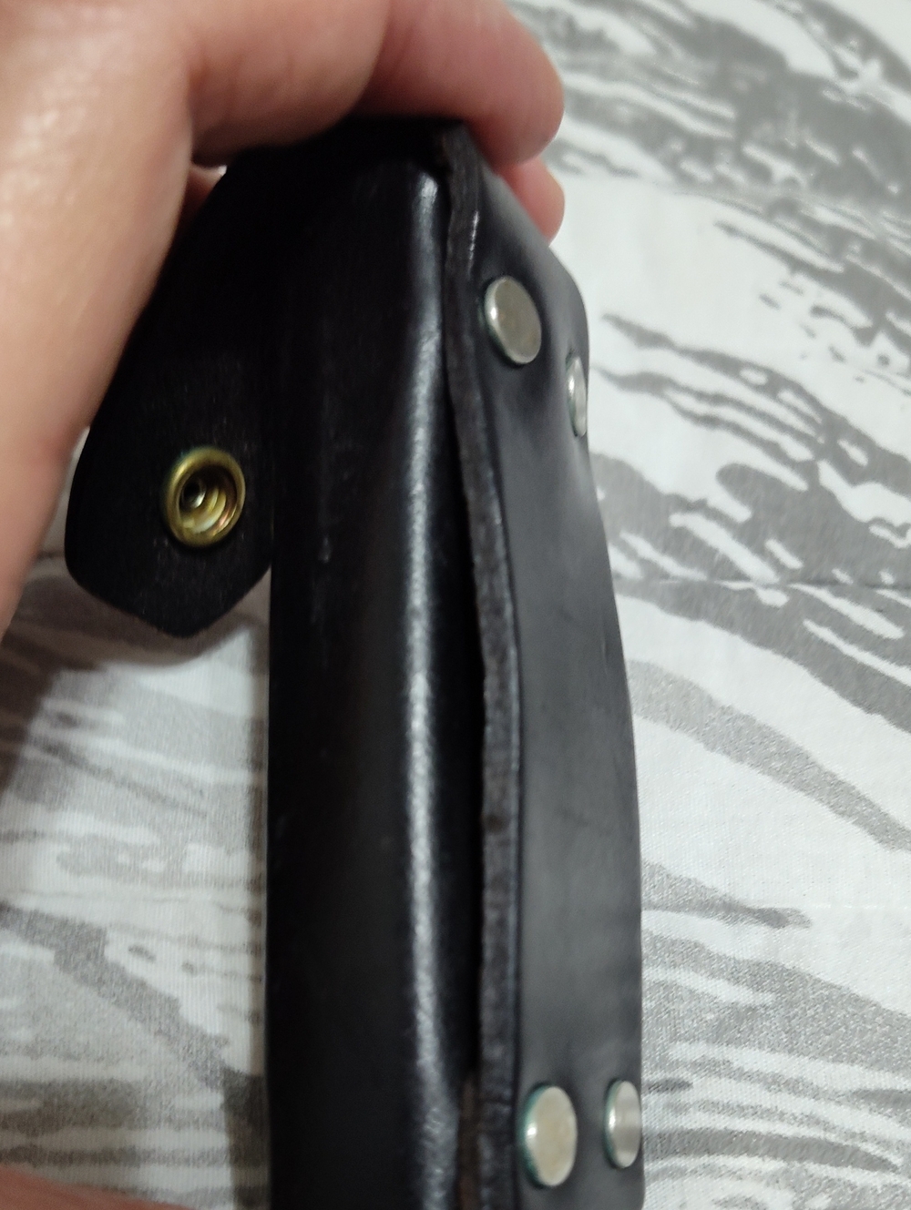 Leatherman SideClip Multi-Tool w/Black Leather Sheath (Retired) - Picture 6 of 7